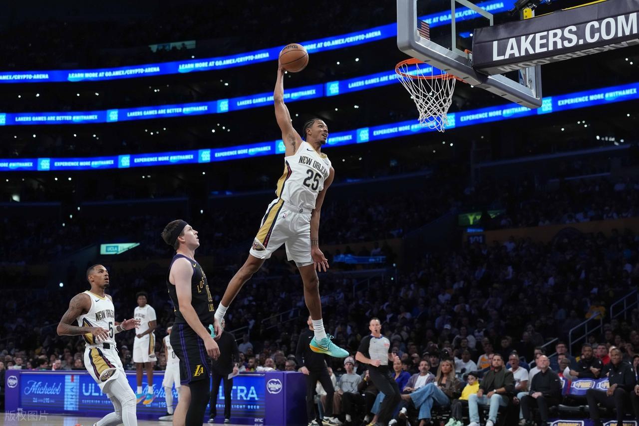 罕见！詹姆斯放弃垃圾时间刷分！锡安心态崩了，东契奇27+10+7！